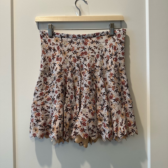 NWT CHLOE Floral-Print Viscose Shorts FR36 - Picture 4 of 8